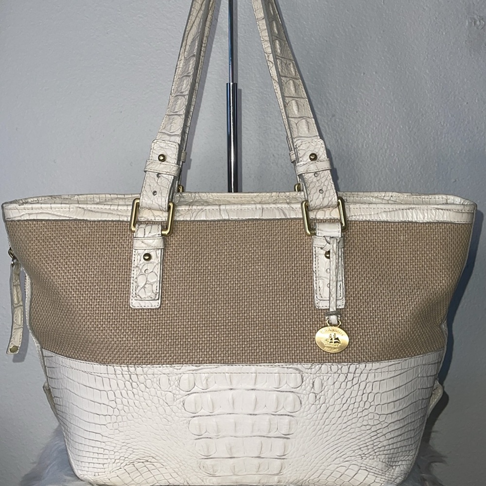 Brahmin coconut milk Melbourne Raffia and Leather  off white handbag.